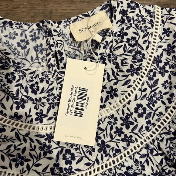 Sonmer Carmen Blouse $160 blue and white floral - Picture 4 of 11